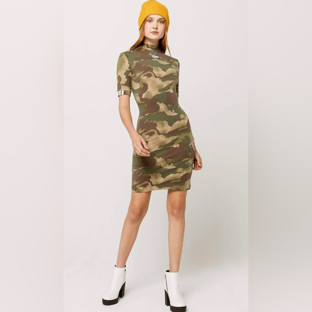 **ADIDAS**Army Tee Dress  XS